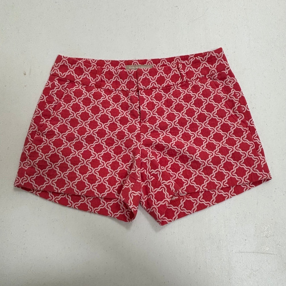 Banana Republic Red White Quatrefoil Geometric Chino Shorts Size 0 Mid Rise
